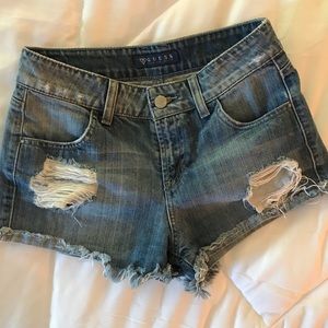 GUESS 🖤 denim short